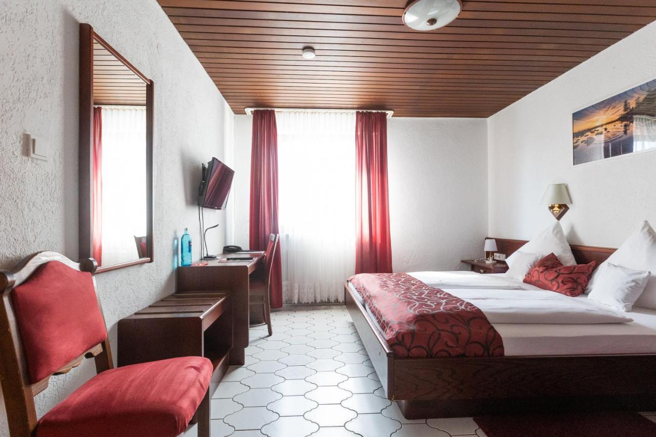 Hotel Weinhaus Wiedemann Ginsheim-Gustavsburg Eksteriør bilde